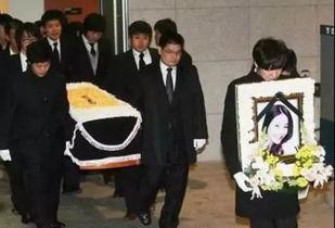 韩国娱乐圈吃瓜爆料事件,揭秘娱乐圈吃瓜爆料背后的真相与内幕